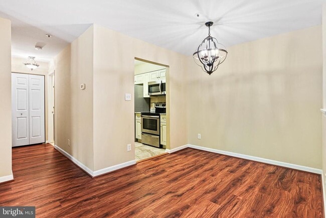 Photo - 4934 Columbia Rd