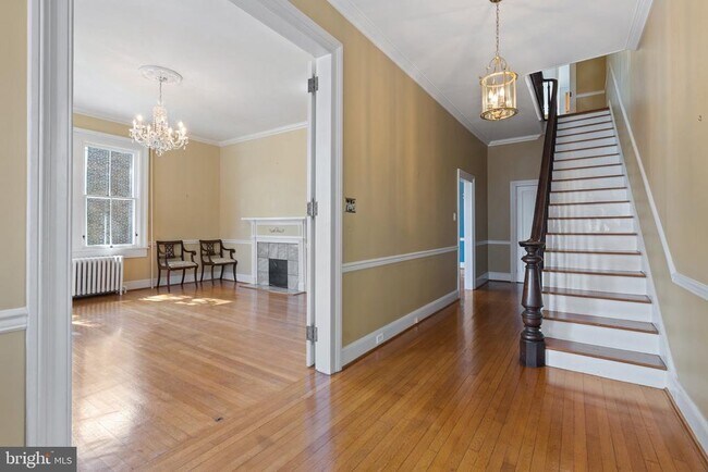 Photo - 209 N Washington St