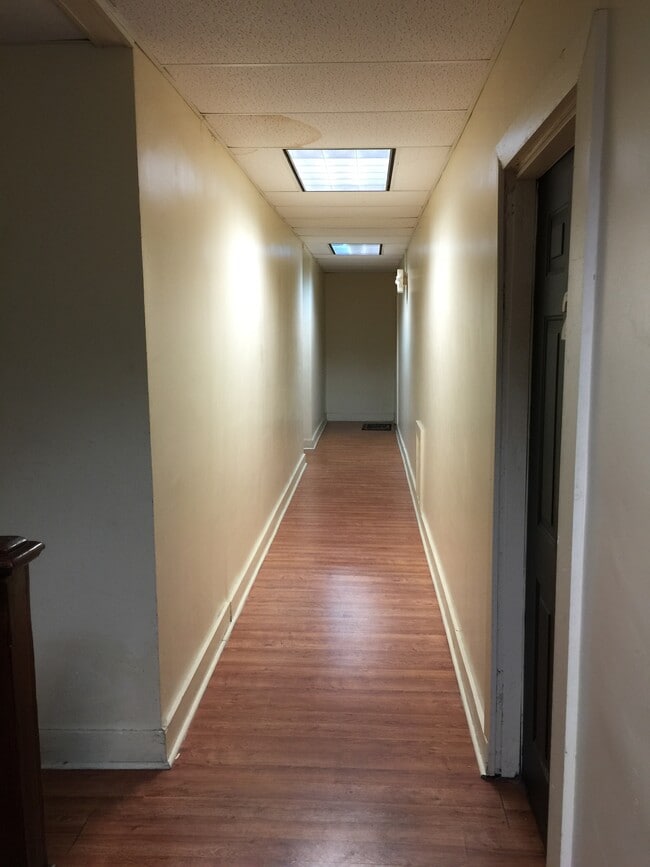 Photo - Broadway Apartments Unit 5