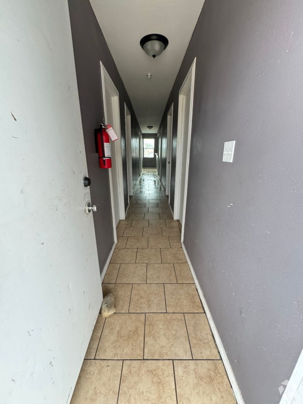 Building Photo - 618 S F St Rental