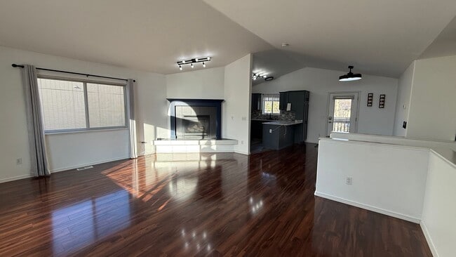 Photo - Lovely 3 Bed/2.5 Bath House in East Anchor...