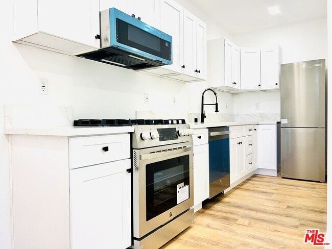 Photo - 938 W Glenoaks Blvd Unit A