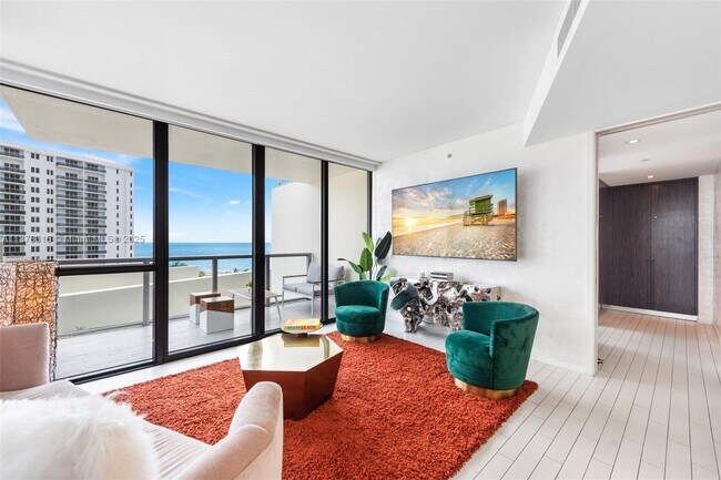 Photo - 2201 Collins Ave Unidad 811 Rental