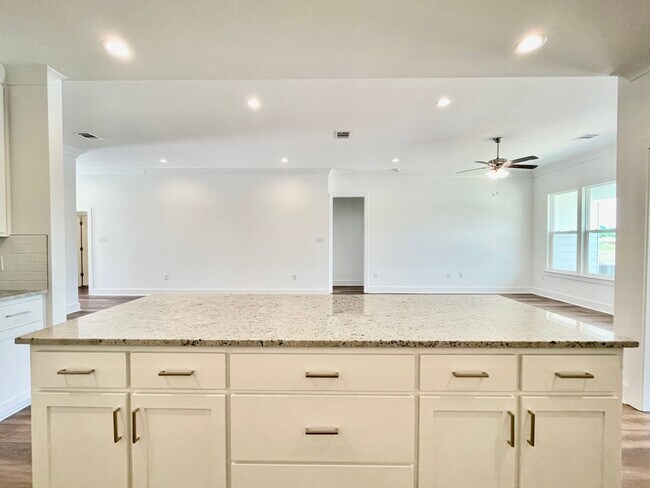 Photo - Waterfront home in River Hills Farm!