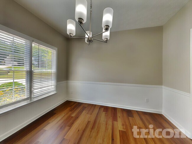 Photo - 610 Dana Pointe Ct