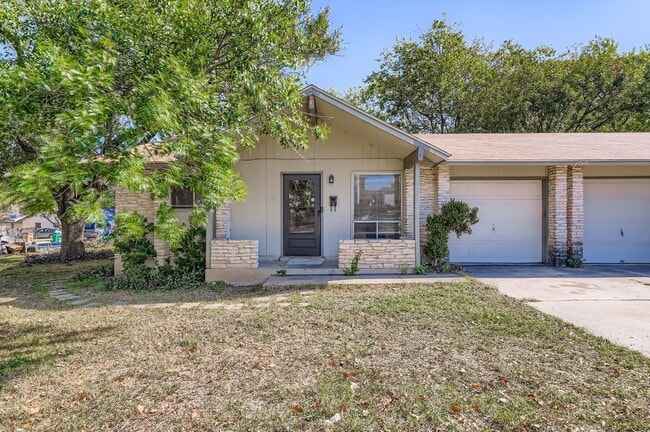 Photo - 1740 Rutland Dr