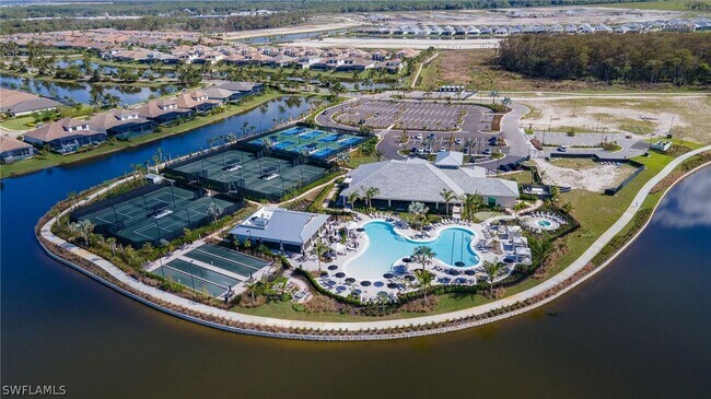 Photo - 15336 Lucerna St