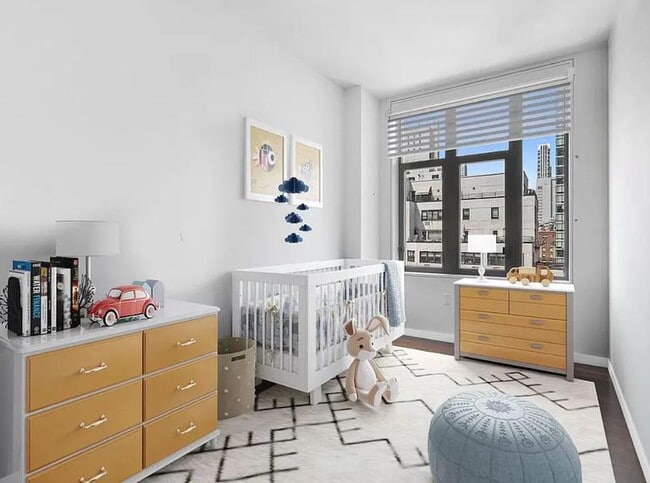 245 E 34th St Unit 1222