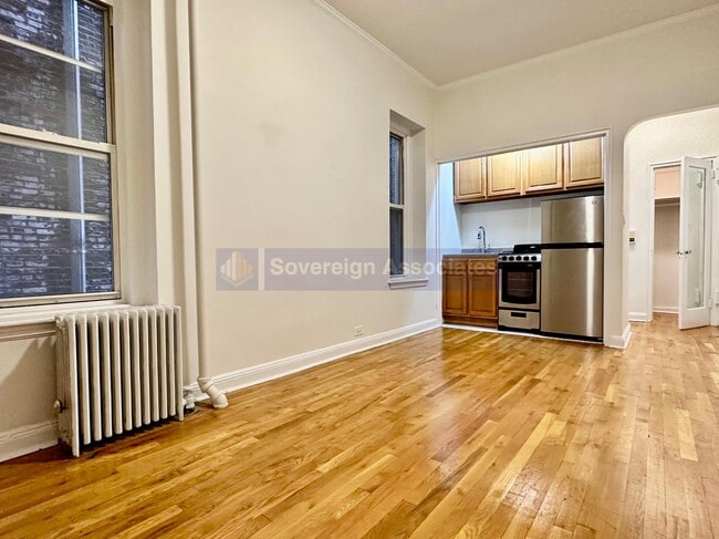 Building Photo - 328 W 83rd St Unit 1G Rental