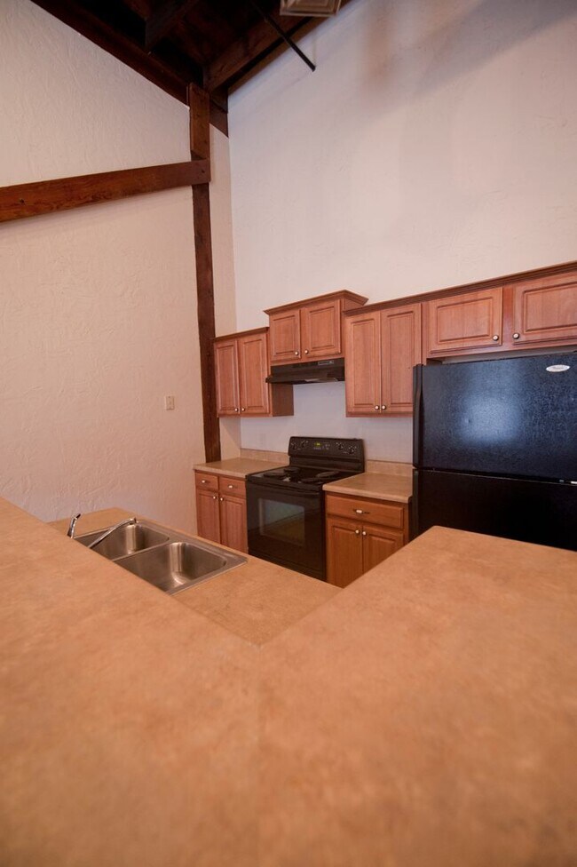 Photo - Stove Works Lofts 205 Unidad SW 205