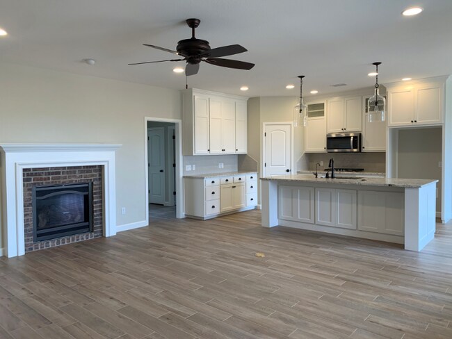 Photo - 1314 Solomon Ln