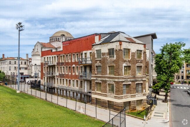 Photo - Columbia Heights