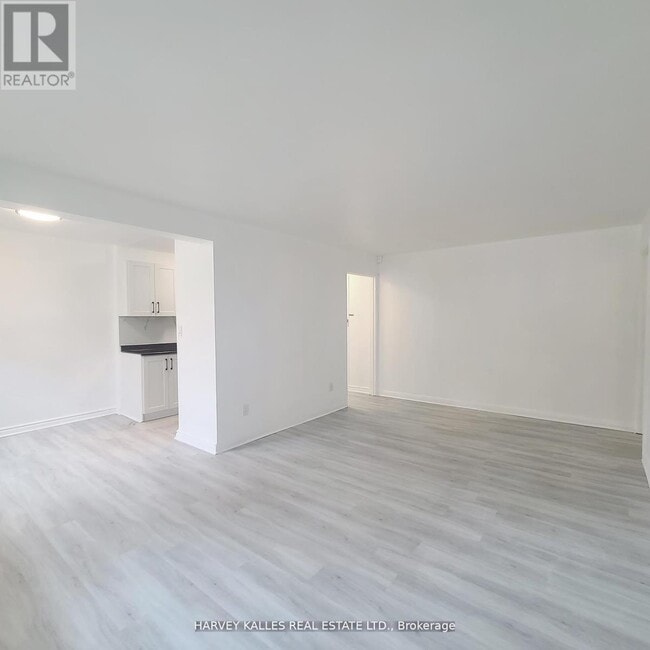 Photo - 125 Shelborne Ave Unité 4