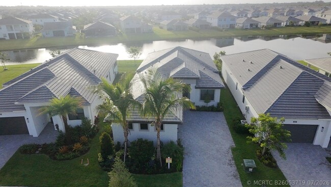 4931 Rivo Alto Cir