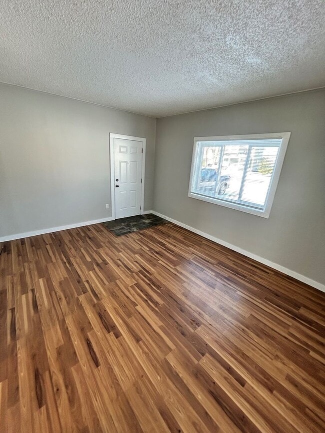 Photo - 90 E Mark St Unit 2