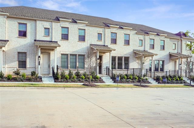 Photo - 631 Redwood Wy