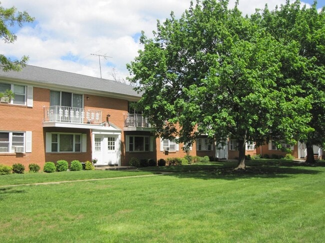 Photo - Middlesex Village Apartments