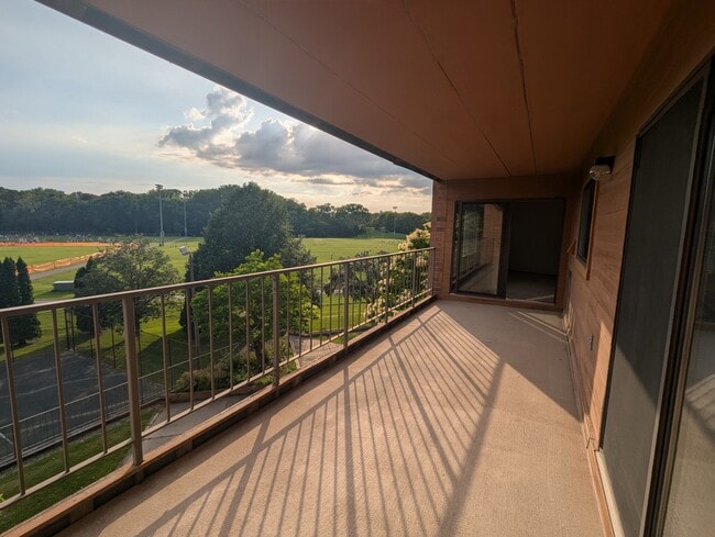 Photo - 3320 Louisiana Ave S Townhome