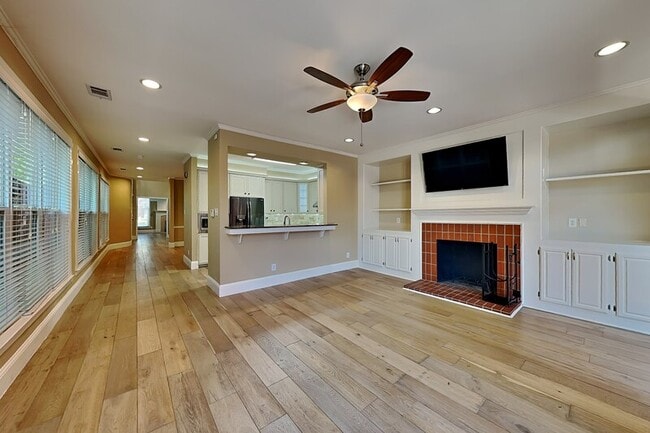 Photo - 3420 Binkley Ave