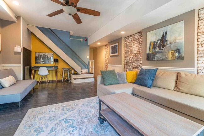 Building Photo - 1136 Rodman St Unit SI ID1314941P