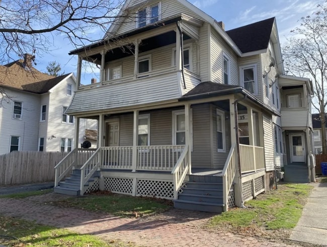 Photo - 15-17-17 Euclid Ave