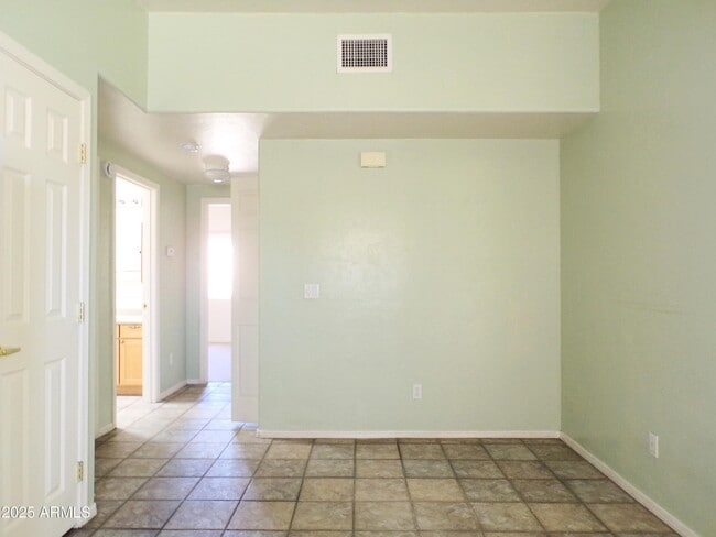 Photo - 427 S Clubhouse Ln