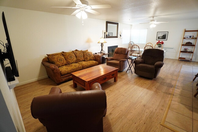 Building Photo - 2791 Okeechobee Dr Unit ID1248129P Rental