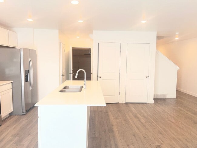 Photo - Charming Townhome in Provo, UT