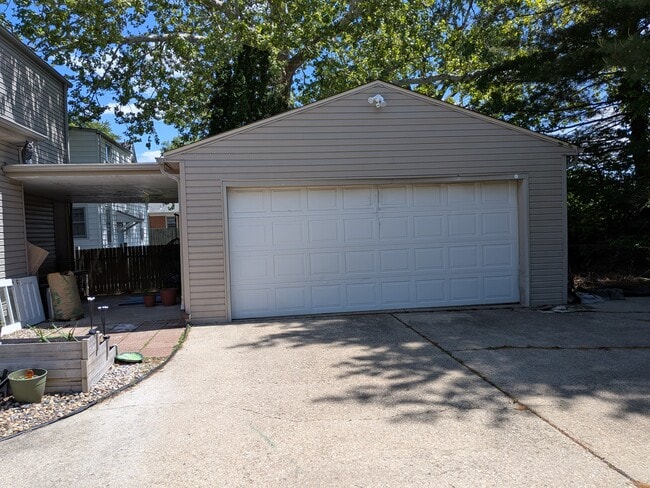 Photo - 1038 W Maple Ave S Unit 1