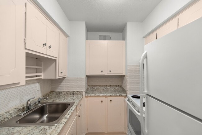 Photo - 2229 Mimosa Dr Unidad 5