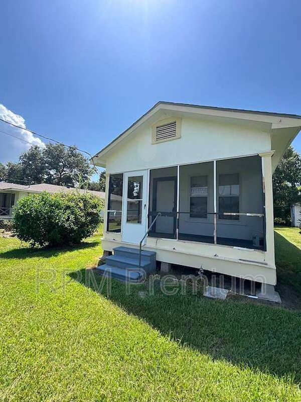 Building Photo - 13313 Sunshine Rd