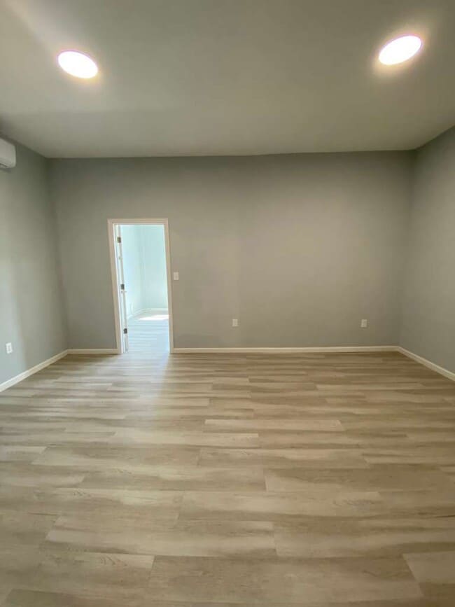 Photo - 33 St Joseph Ave Unit APT 1