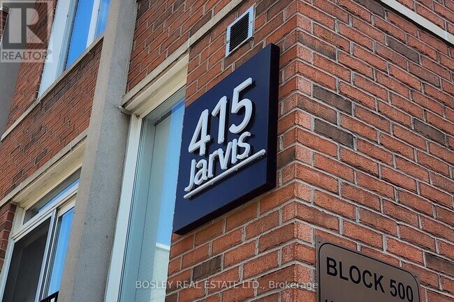 Photo - 415 Jarvis St