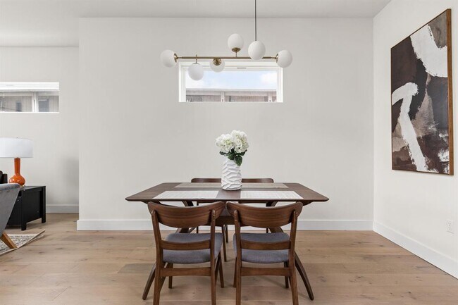 Photo - 1402 Summit St