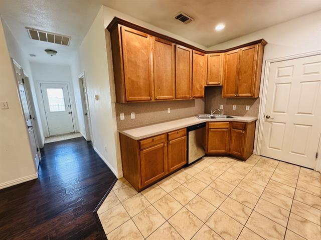 1622 Summerhill Ct