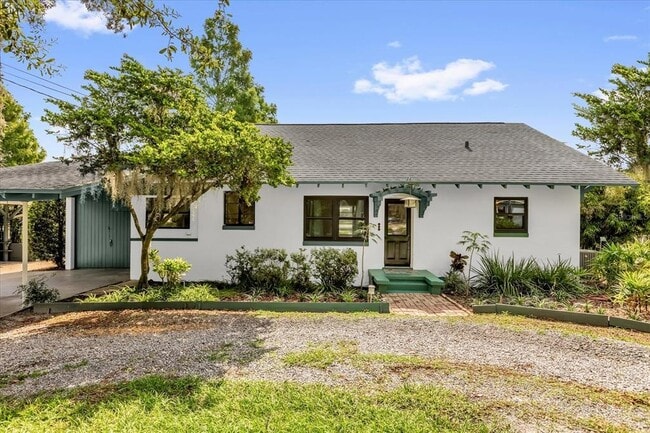 Photo - 2070 St George St Casa