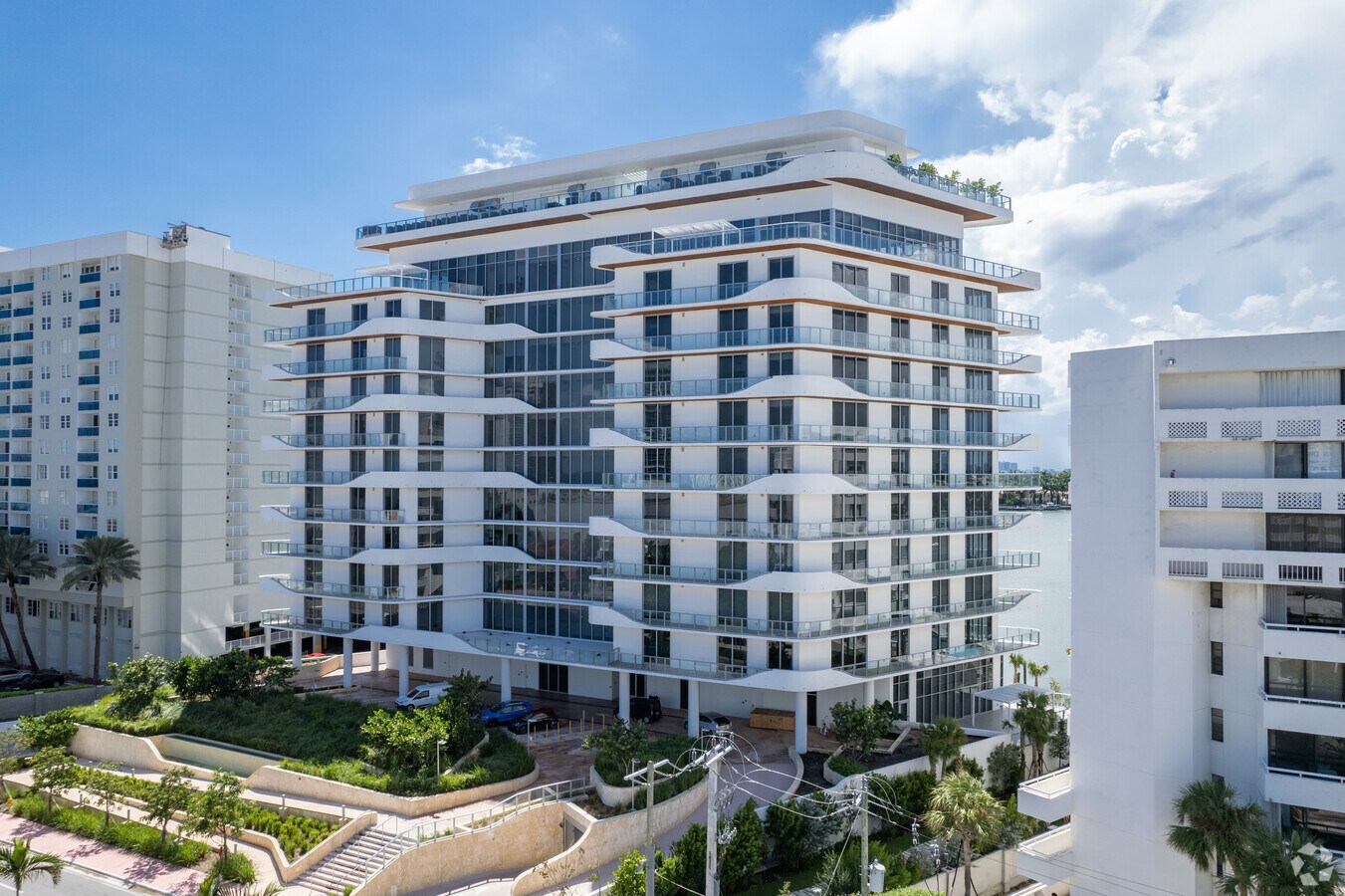 Photo - Monaco Yatch Club & Residences