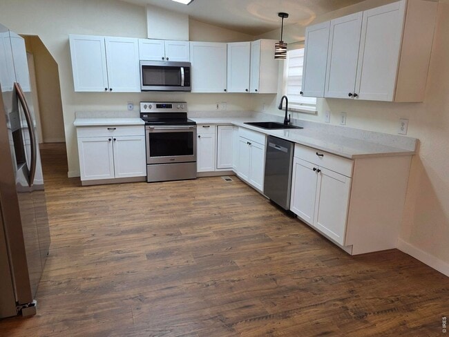 Photo - Beautifully Modern Home In Fort Morgan!