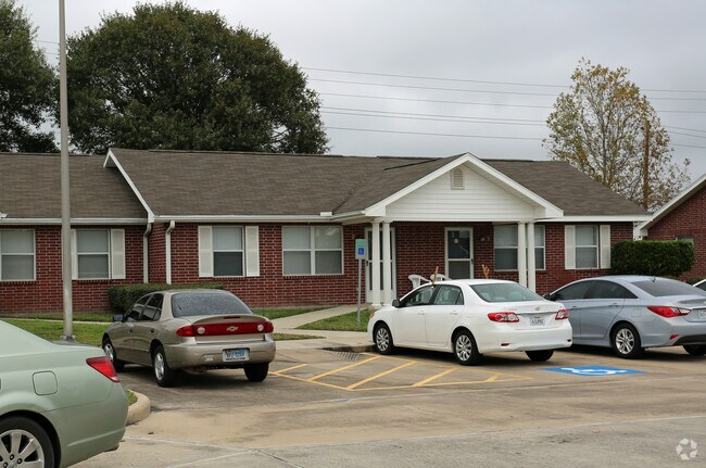 Photo - Tomball Pines