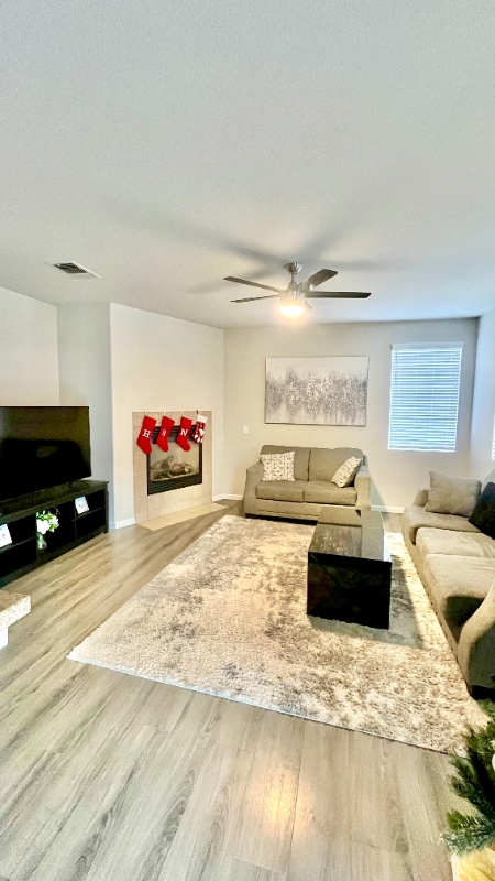 Photo - 549 Plum Way