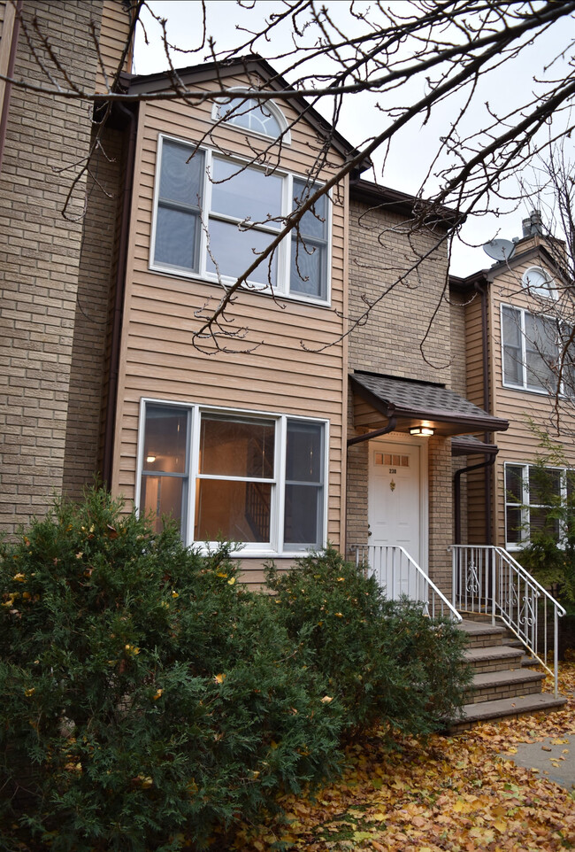Photo - 230 Washington Ave Townhome