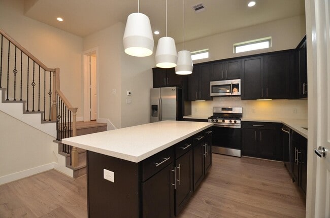 Photo - 2616 Riverside Dr