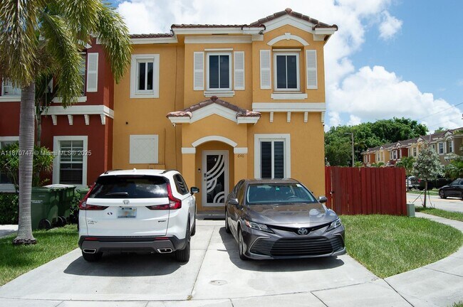 Photo - 640 SE 1st St