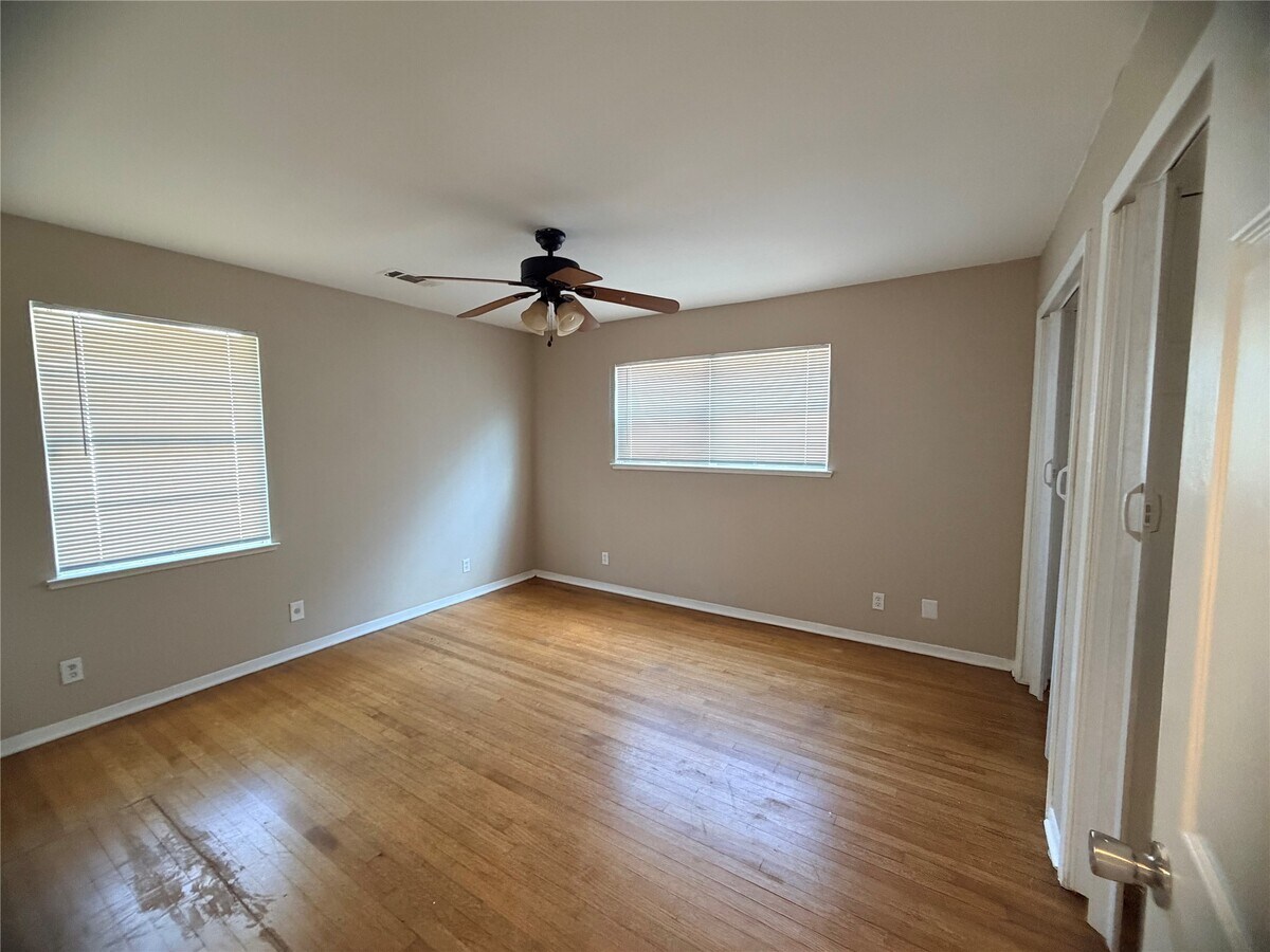 Photo - 2513 Mulberry Ln