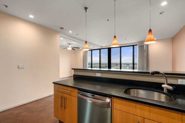 Photo - 36 A St Unit 6B