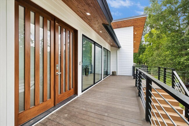 Photo - 407 Brook Hollow Dr