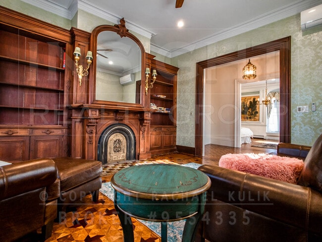 Building Photo - 61 Pond St Unit 1