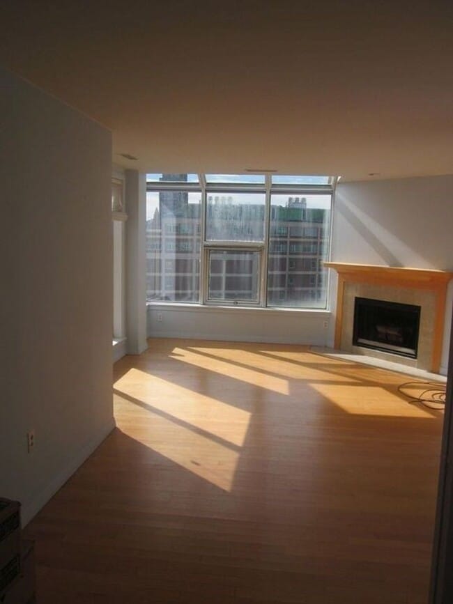 Photo - 20 Chestnut St Unit 603