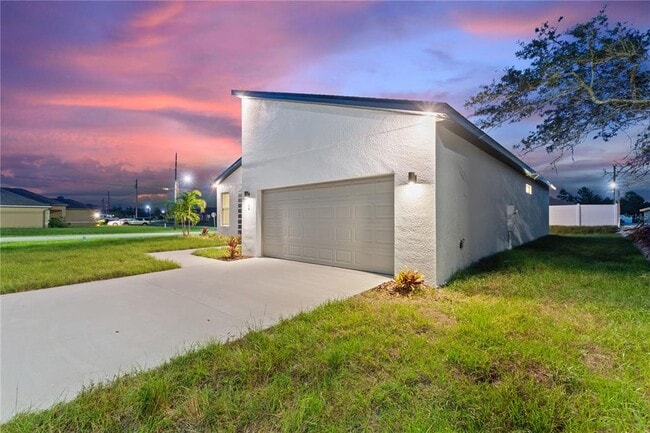 3 Magnolia Ln