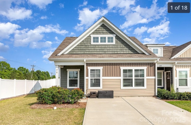 Photo - 218 Canina Ln Townhome